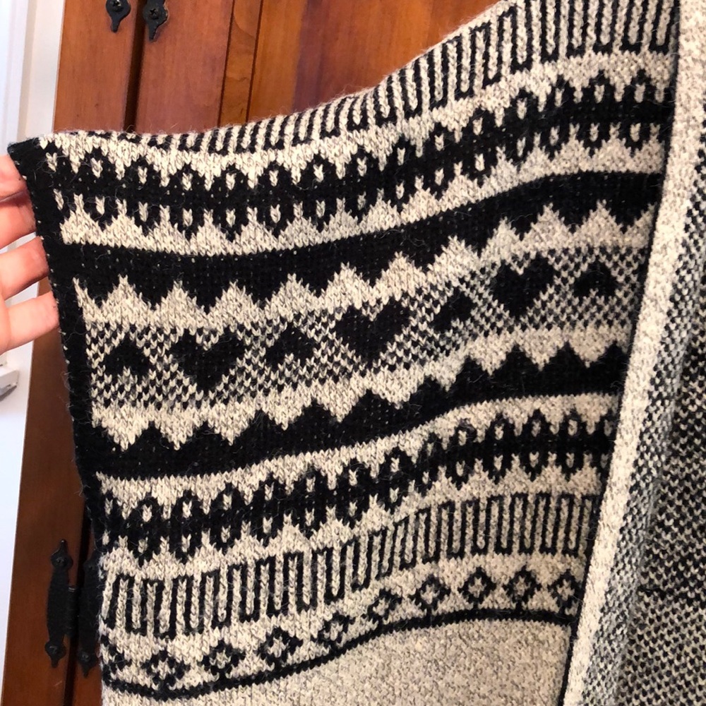 🎉HP🎉 hooded heavy sweater - Picture 4 of 4